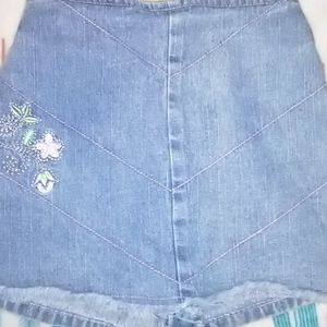 Girls denim skirt with floral accent